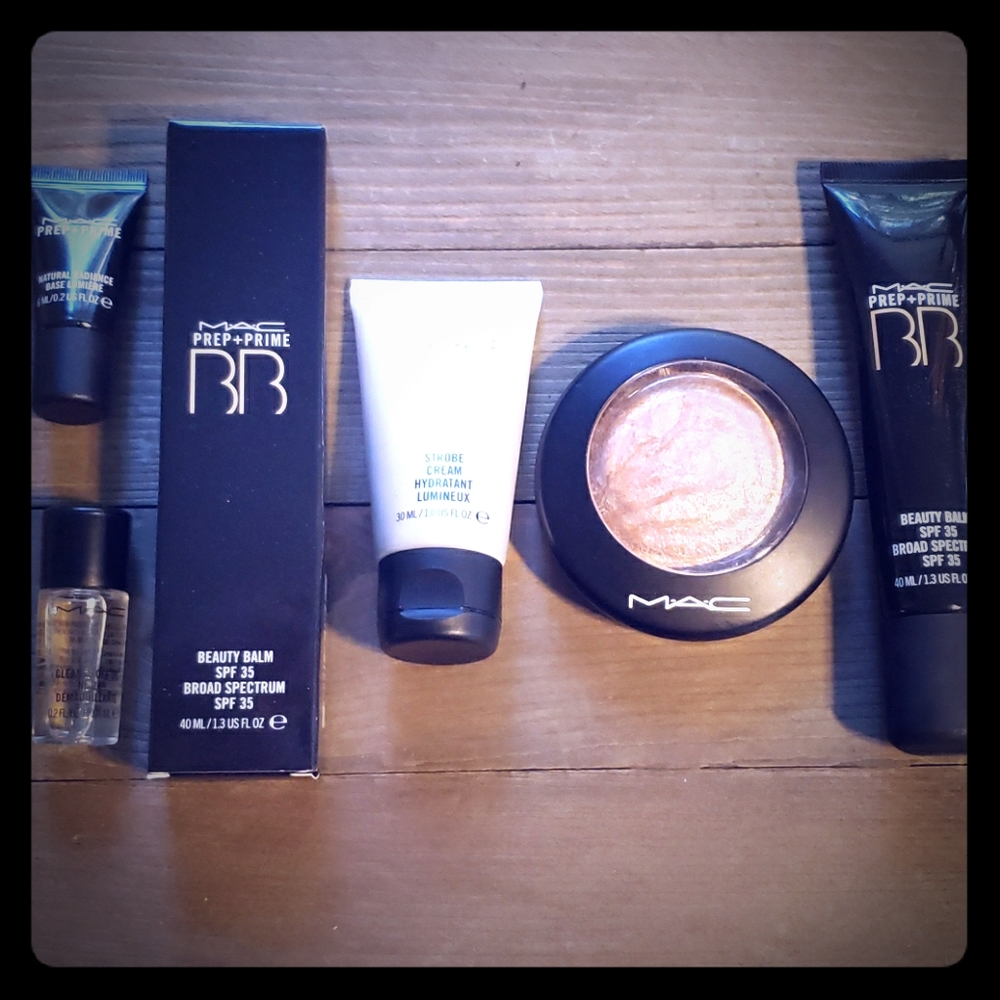 Mac makeup bundle of 6